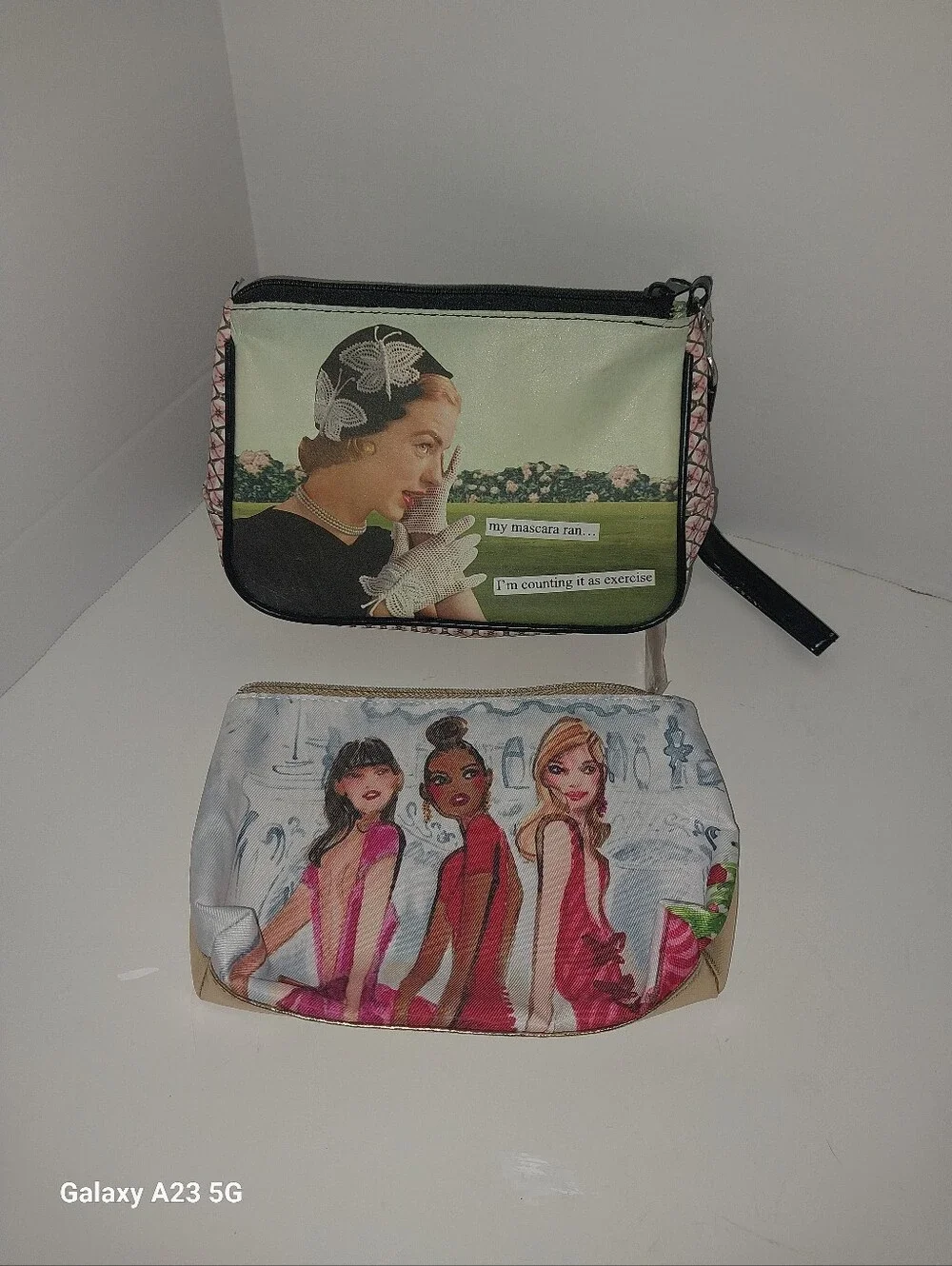 2 Make Up Bags